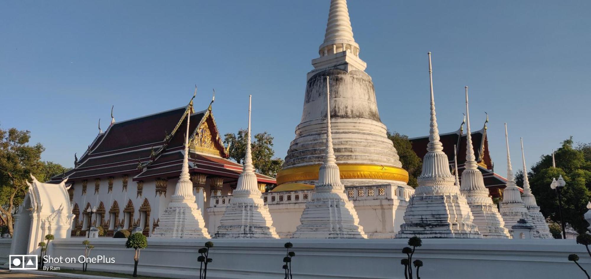 V House Hotel Ayutthaya Eksteriør billede
